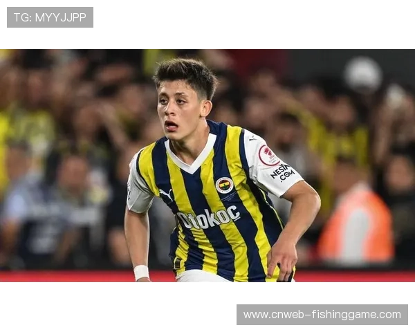 居莱尔借势闪光,自由前腰角色参与组织调度显灵动