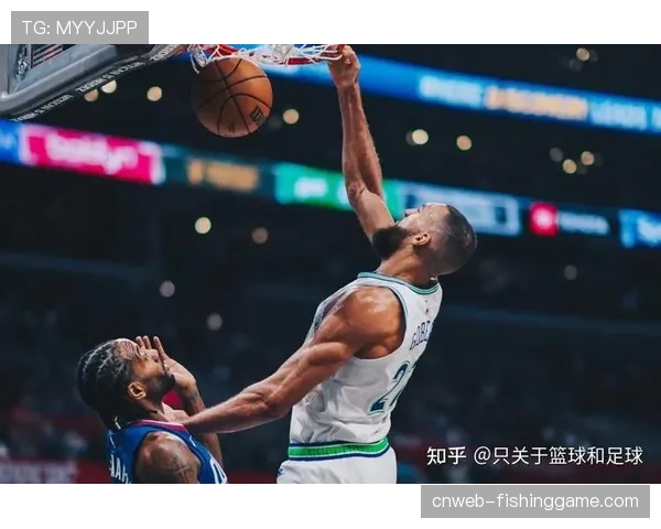 事件脉络：快船与森林狼比赛中爆发冲突，三人遭驱逐，比赛中断十分钟