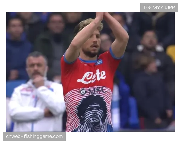 意甲:那不勒斯2-1AC米兰,奥斯梅恩头球梅开二度 意甲:那不勒斯2-1AC米兰,奥斯梅恩头球梅开二度